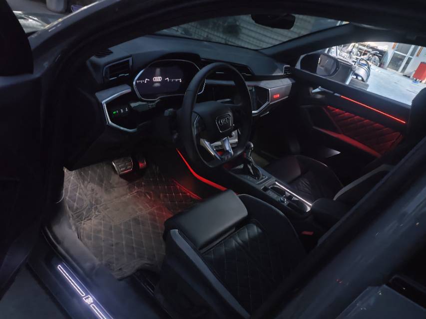 Audi Q3 Sportback 2025 #5 Audi Q3 Sportback 2025 car image #5