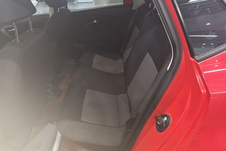 Volkswagen Polo 2018 #17 Volkswagen Polo 2018 car image #17