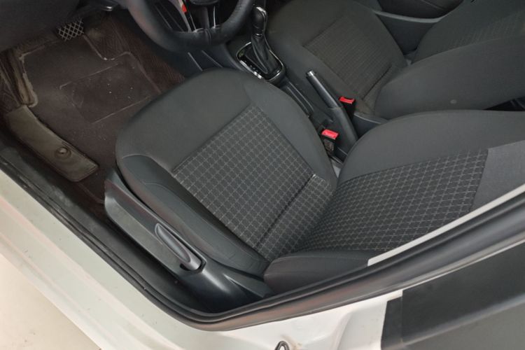 Volkswagen Polo 2016 #15 Volkswagen Polo 2016 car image #15