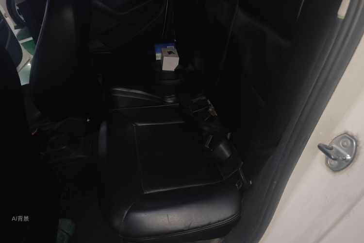 Volkswagen Polo 2012 car image #19