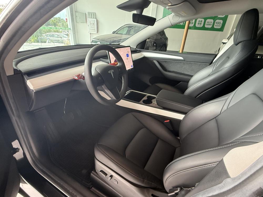 Tesla Model Y 2022 #9 Tesla Model Y 2022 car image #9