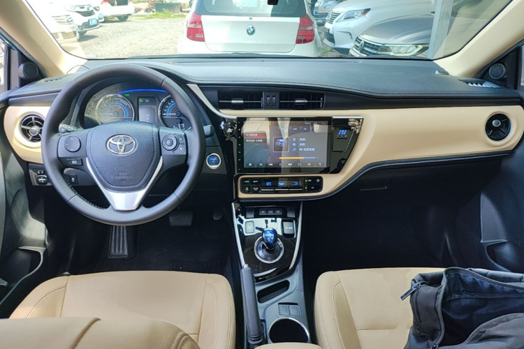 Toyota Corolla 2017 car image #10