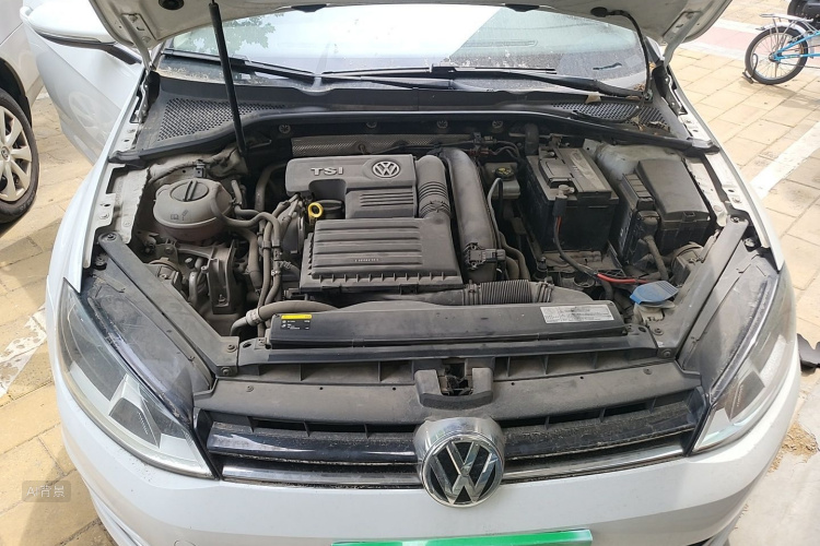Volkswagen Golf 2016 car image #17