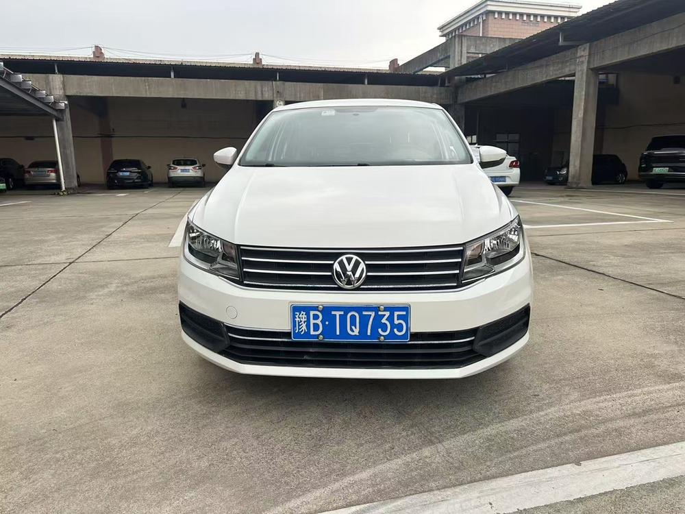 Volkswagen Santana 2019 car image #2