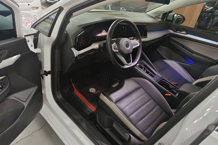 Volkswagen Golf 2022 #16 Volkswagen Golf 2022 car image #16