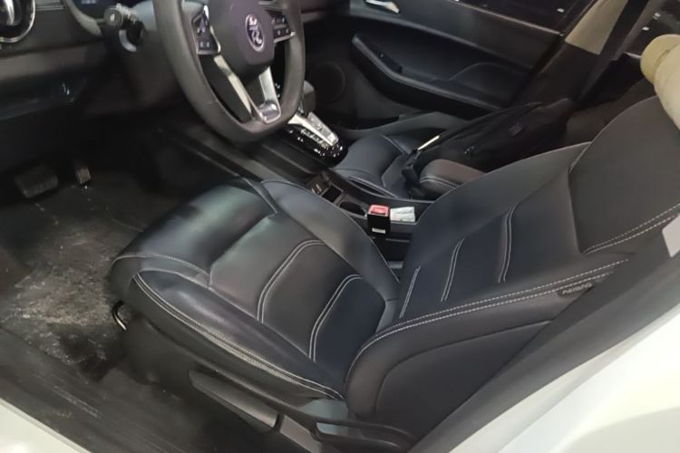 BYD Yuan New Energy 2020 car image #15