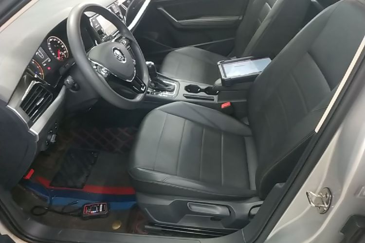 Volkswagen Lavida 2018 car image #15