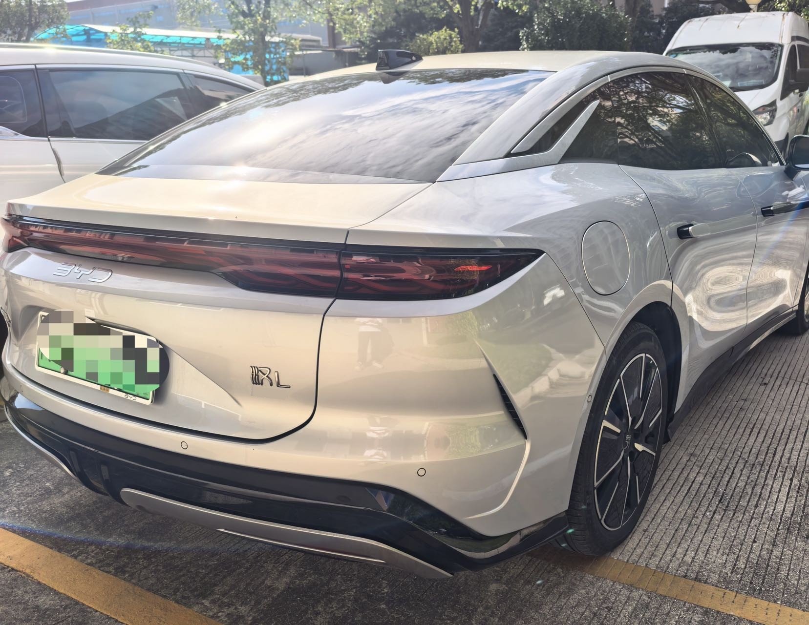 BYD HanL 2025 #5 BYD HanL 2025 immagine di auto #5