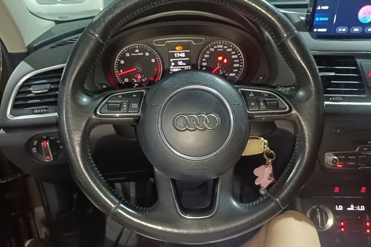 Audi Q3 2016 #11 Audi Q3 2016 car image #11