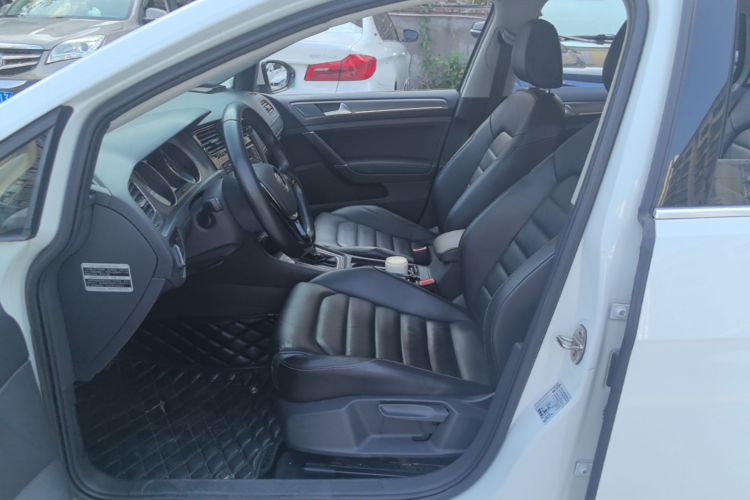 Volkswagen Golf 2016 car image #15