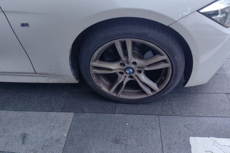 BMW 3 Series 2018 #6 BMW 3 Series 2018 car image #6