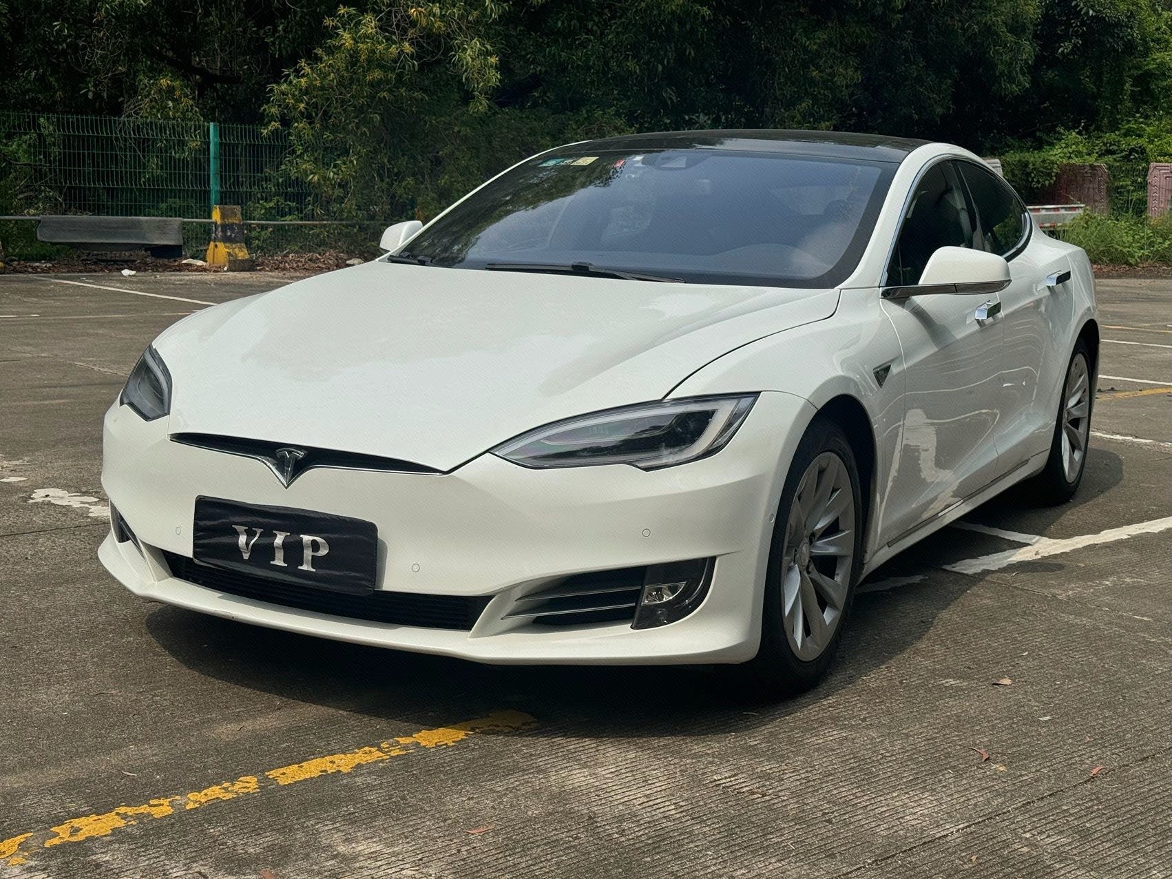 Tesla Model S 2017 Tesla Model S 2017 immagine di auto