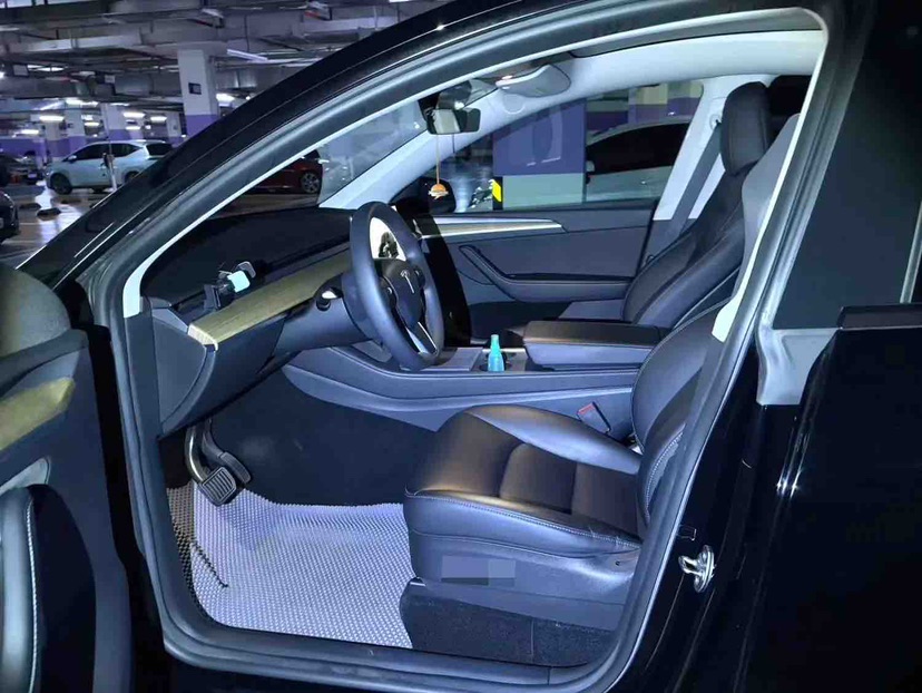 Tesla Model Y 2023 #2 Tesla Model Y 2023 car image #2