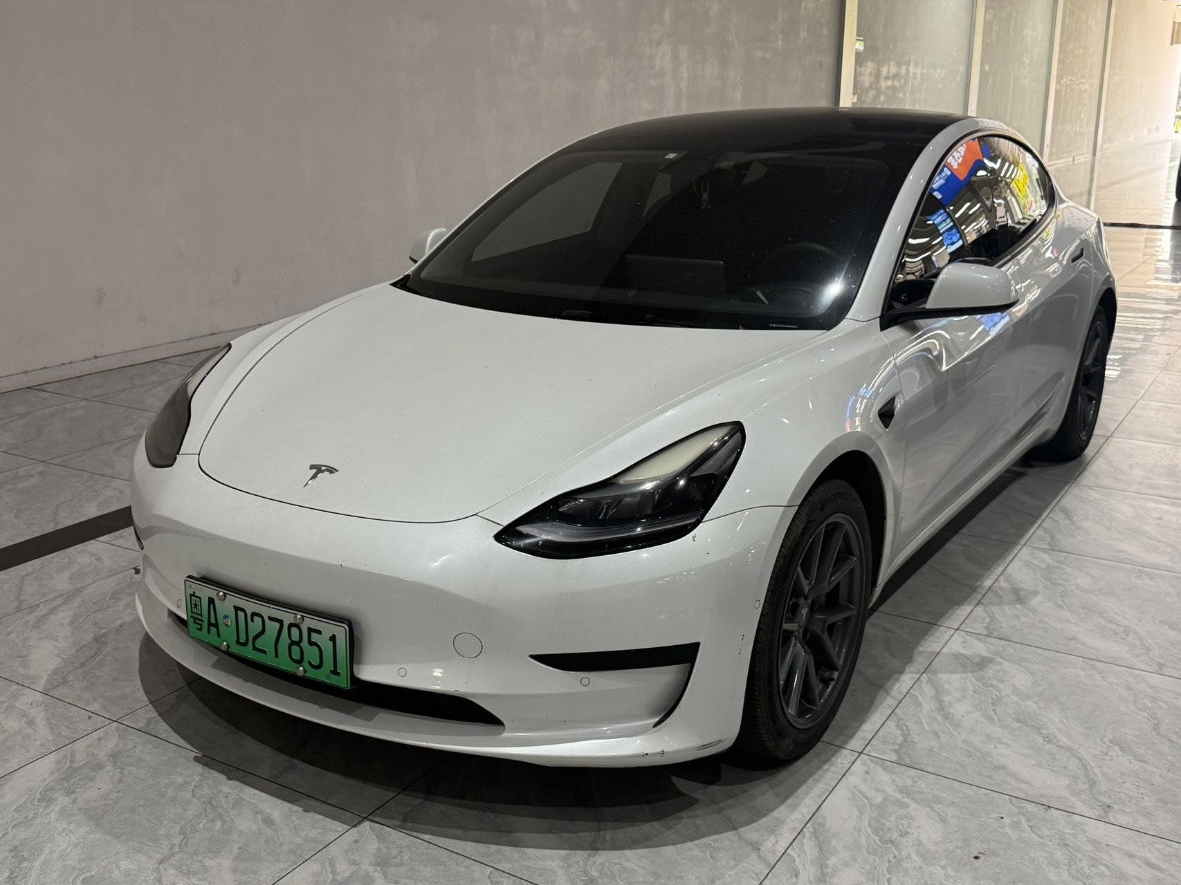 Tesla Model 3 2021 Tesla Model 3 2021 immagine di auto
