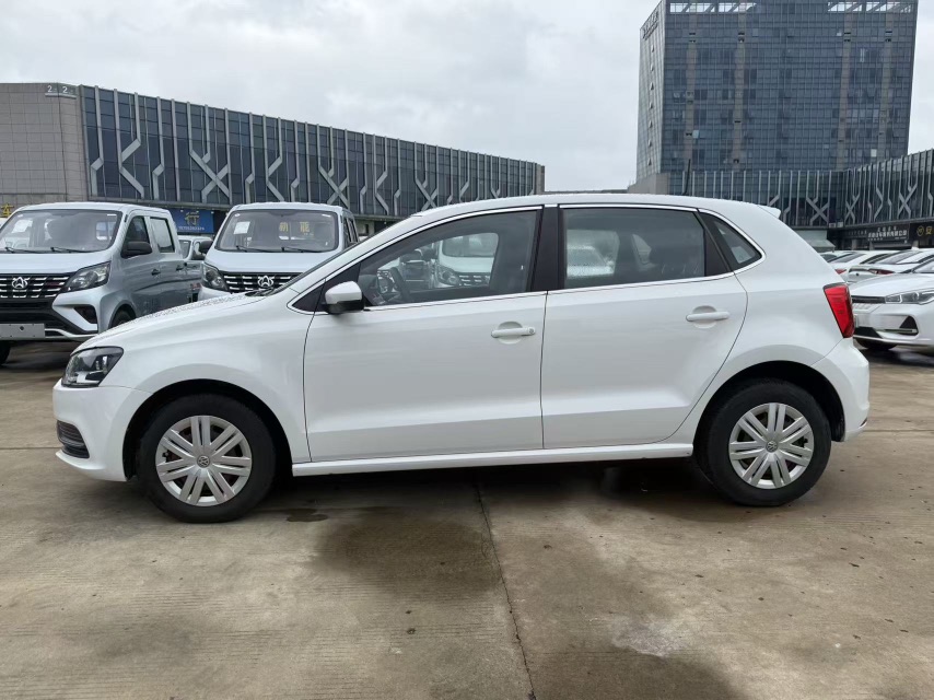 Volkswagen Polo 2017 #4 Volkswagen Polo 2017 car image #4