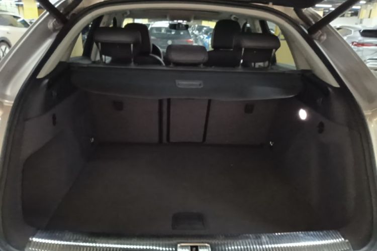 Audi Q3 2019 immagine di auto #19