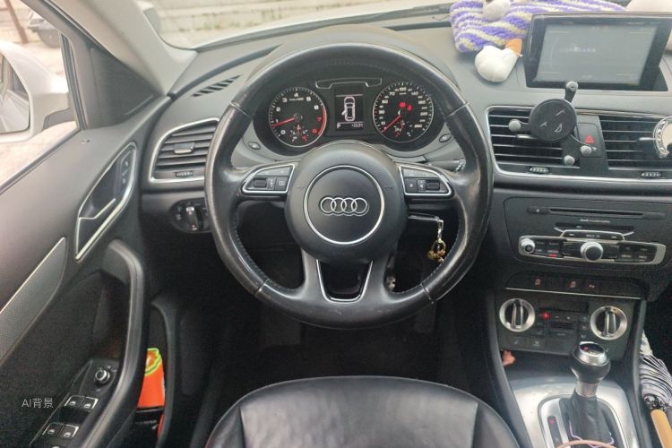 Audi Q3 2014 immagine di auto #12