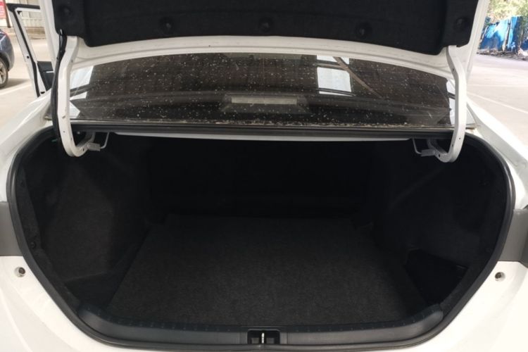 Toyota Corolla 2018 car image #19