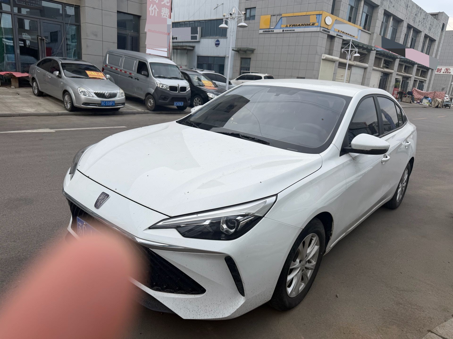 Roewe i5 2024 Roewe i5 2024 car image