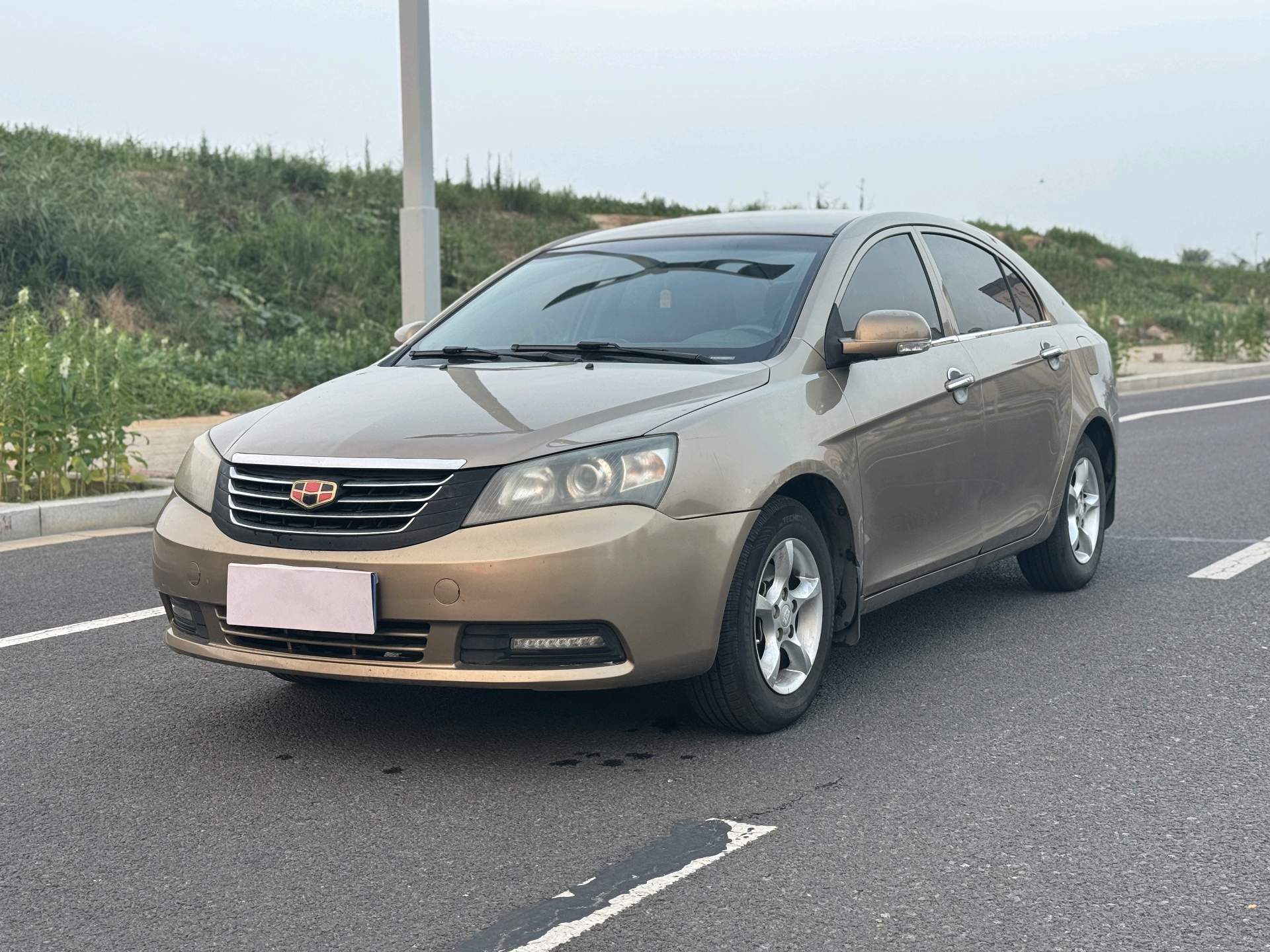 GEELY Emgrand 2014 GEELY Emgrand 2014 car image