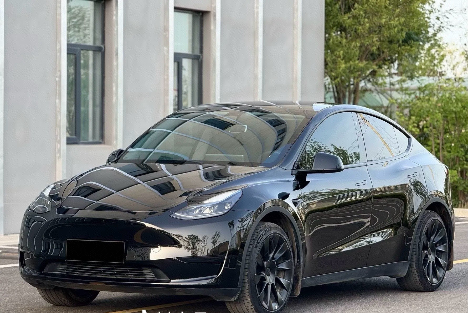 Tesla Model Y 2021 car image 