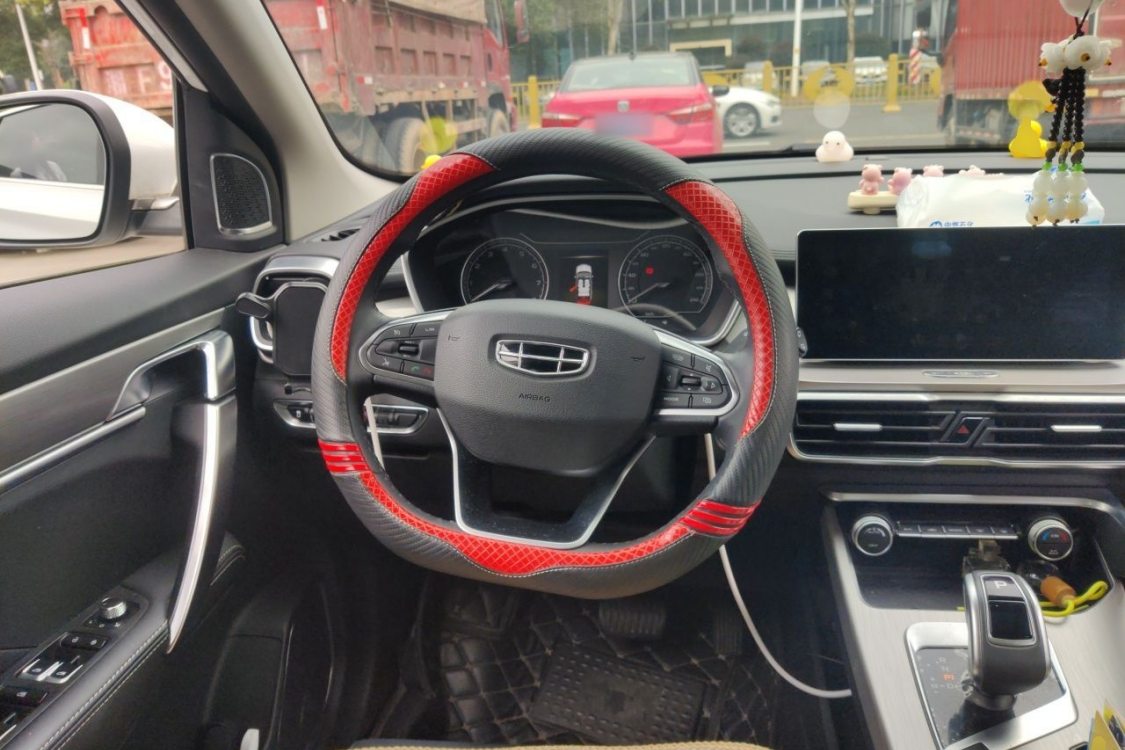 GEELY Coolray 2019 car image #22