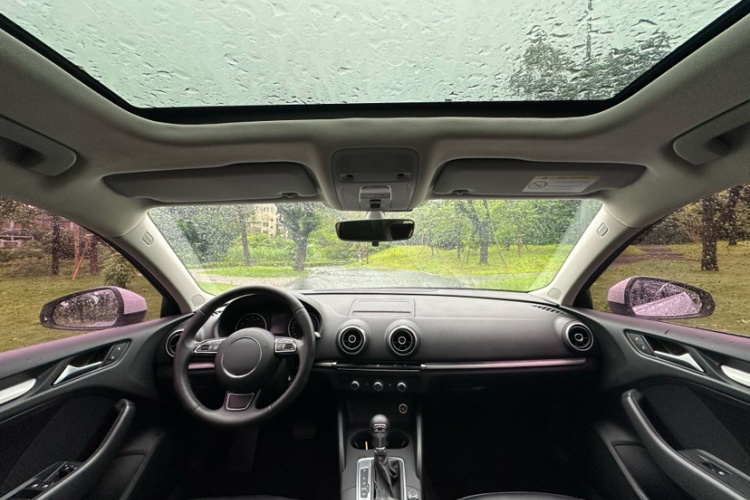 Audi A3 2016 immagine di auto #13