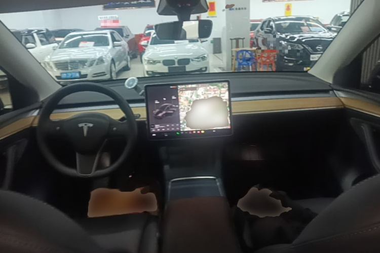 Tesla Model Y 2021 #10 Tesla Model Y 2021 car image #10