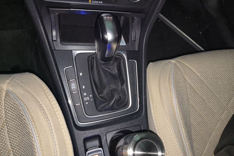Volkswagen Golf 2019 #14 Volkswagen Golf 2019 car image #14
