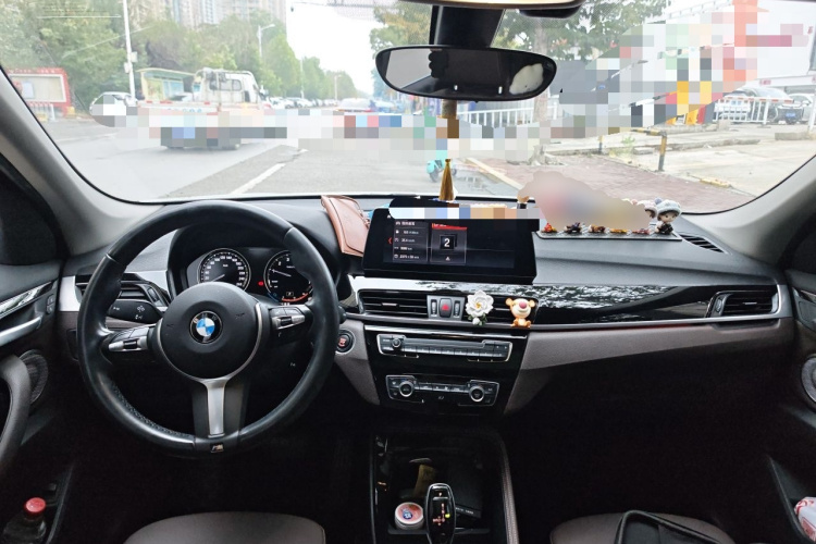 BMW X1 2022 изображение автомобиля #7