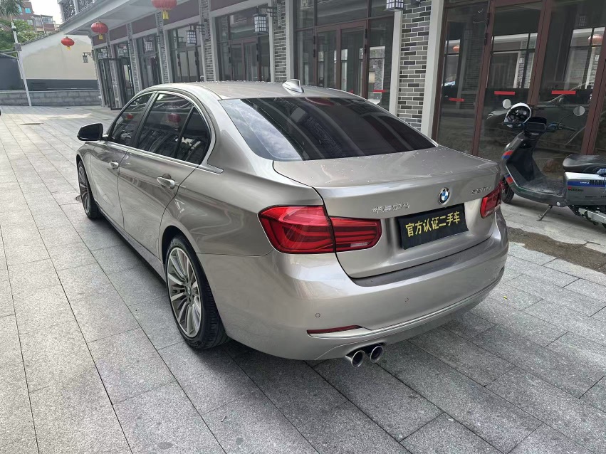 BMW 3 Series 2018 #8 BMW 3 Series 2018 car image #8