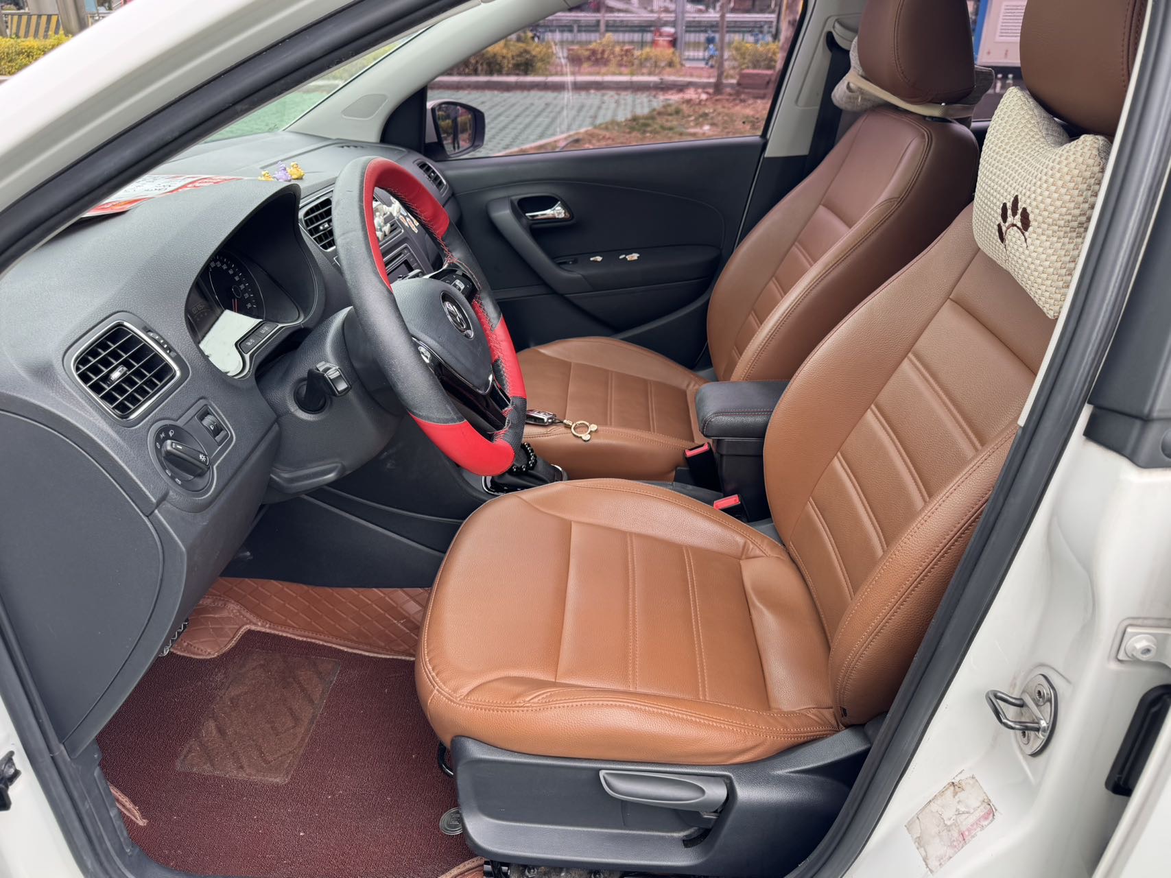 Volkswagen Polo 2018 car image #7
