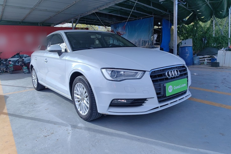 Audi A3 2017 car image #4