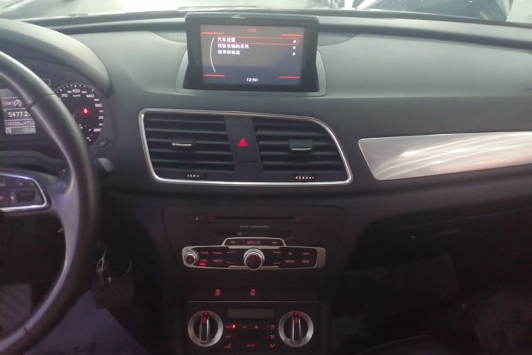 Audi Q3 2015 #13 Audi Q3 2015 car image #13