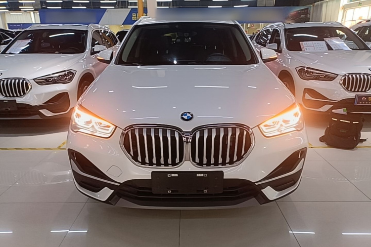 BMW X1 2020 car image #3