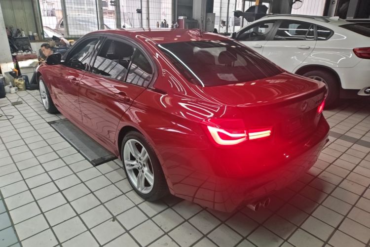 BMW 3 Series 2018 #7 BMW 3 Series 2018 car image #7
