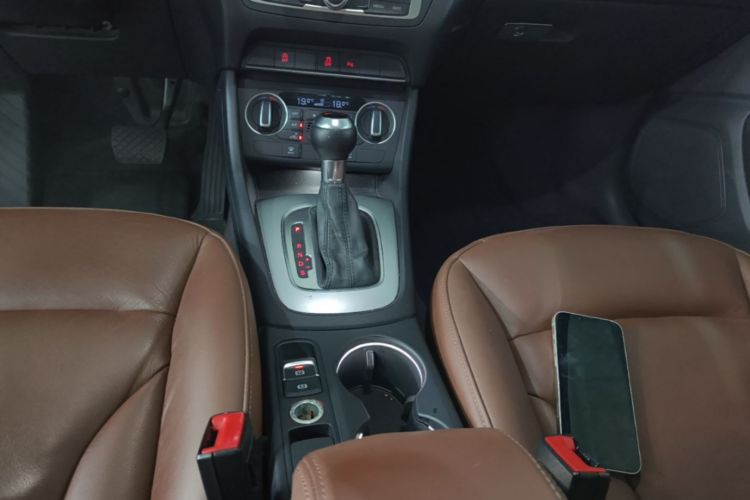 Audi Q3 2017 #14 Audi Q3 2017 car image #14
