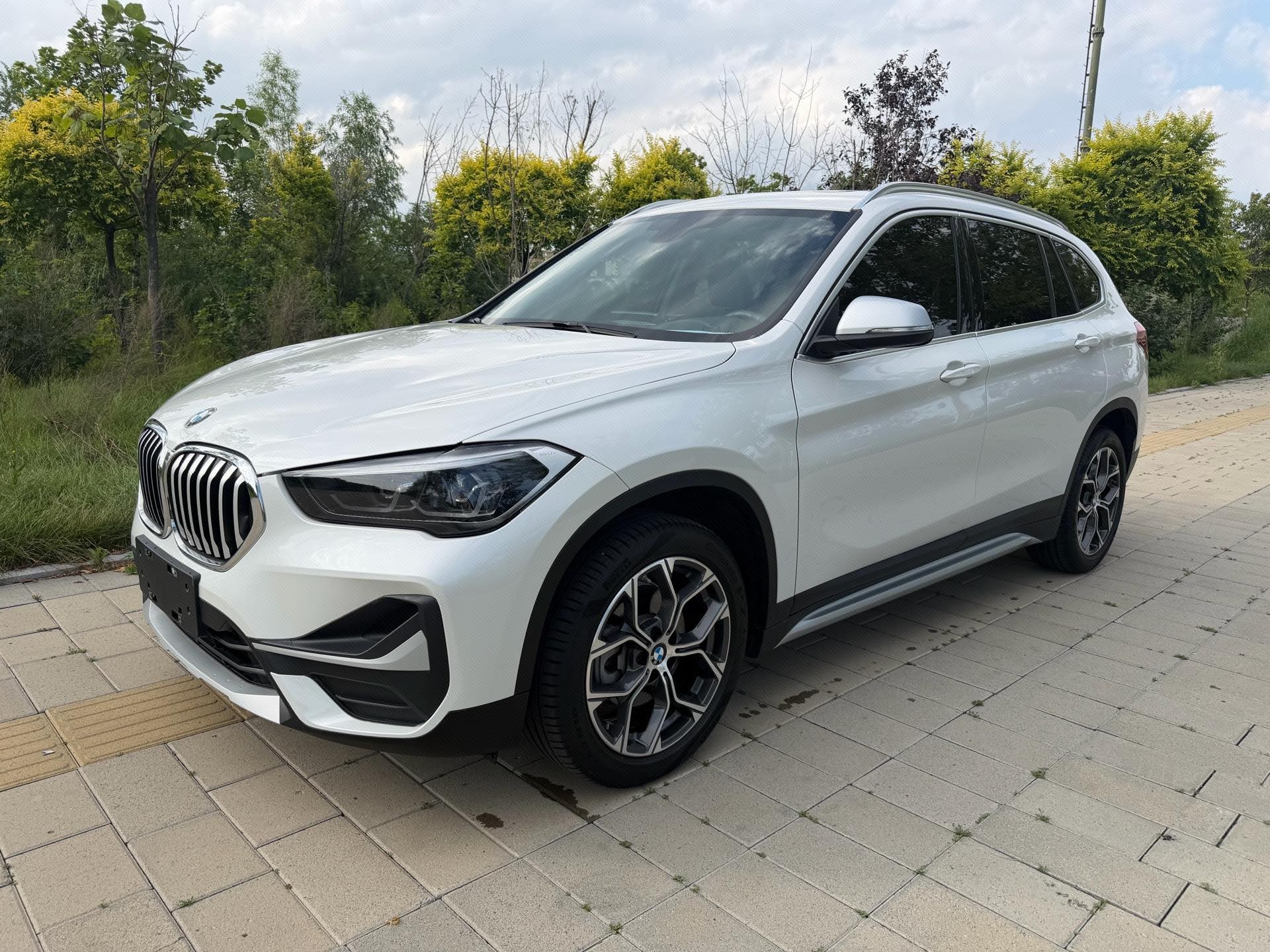 BMW X1 2022 BMW X1 2022 car image