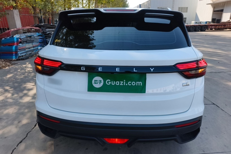 GEELY Coolray 2025 #4 GEELY Coolray 2025 car image #4