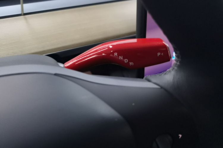Tesla Model Y 2023 #14 Tesla Model Y 2023 immagine di auto #14