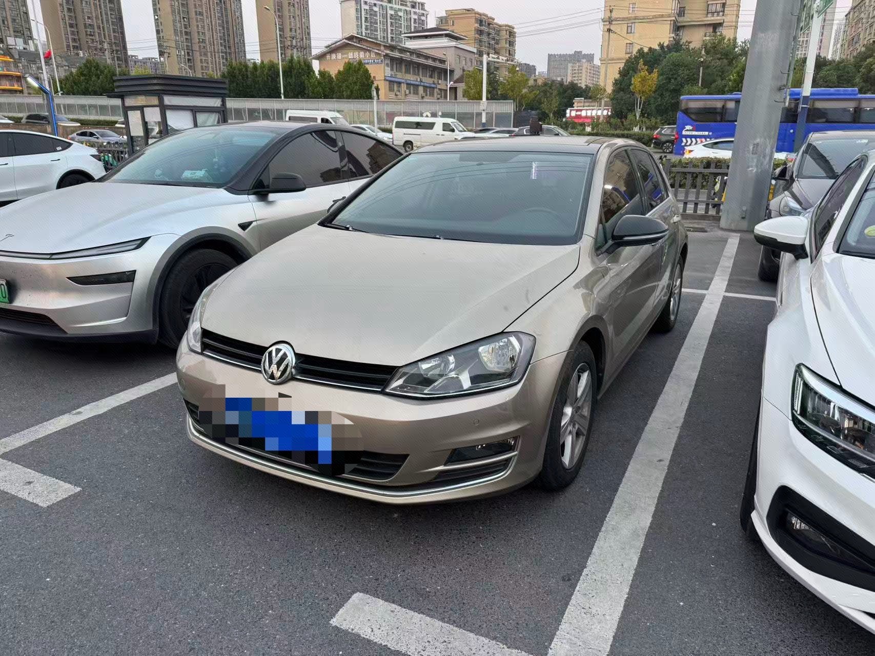 Volkswagen Golf 2017 Volkswagen Golf 2017 car image