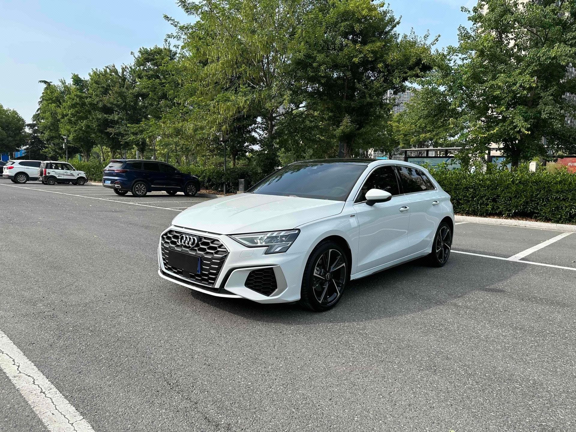 2022 2022 car image