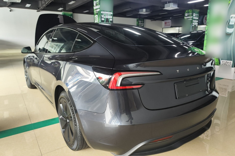 Tesla Model 3 2024 #7 Tesla Model 3 2024 car image #7