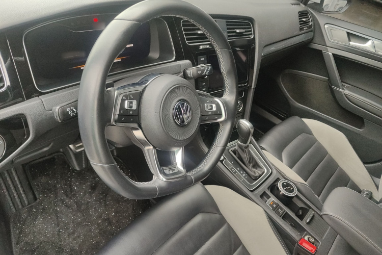 Volkswagen Golf 2019 #11 Volkswagen Golf 2019 car image #11