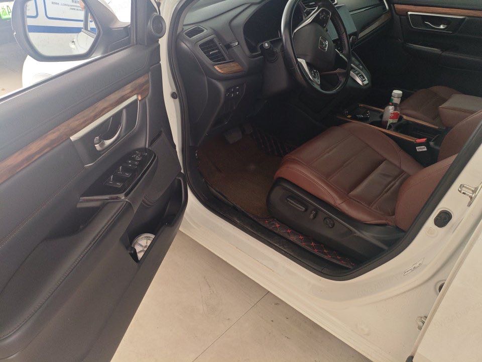 2020 immagine di auto #3