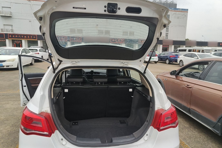 GEELY Emgrand 2016 #21 GEELY Emgrand 2016 car image #21
