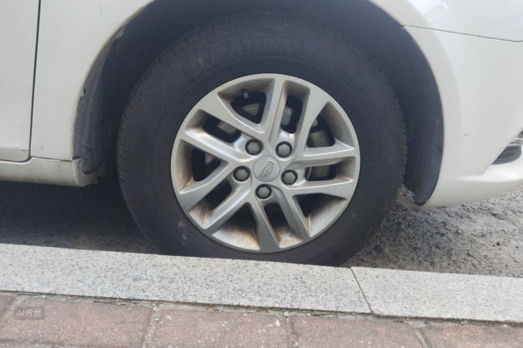 GEELY Emgrand 2018 car image #9