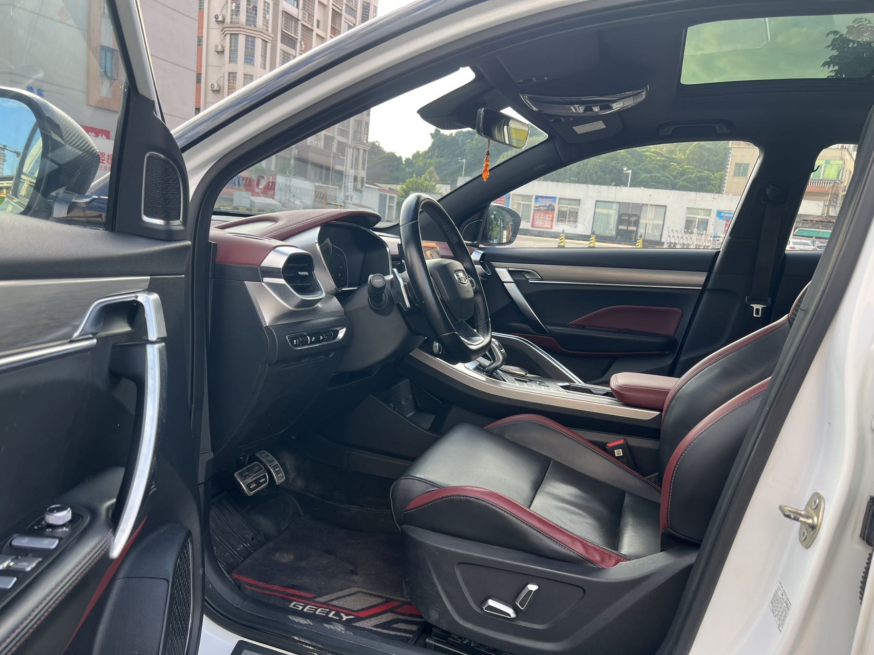 GEELY Coolray 2019 car image #8