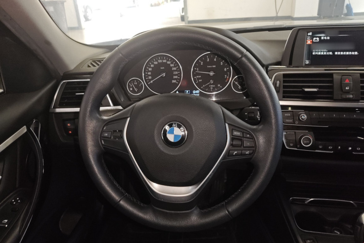 BMW 3 Series 2016 imagen de coche #12