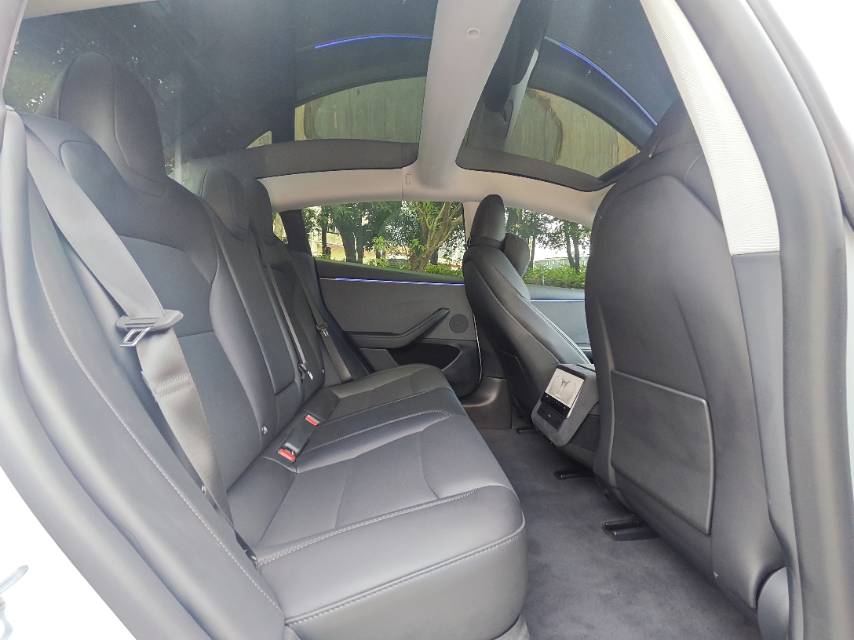 Tesla Model 3 2025 car image #12